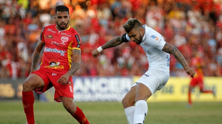 Foto:Daniel Vorley/AGIF - Gabigol fazia parte daquele time do Peixe. 