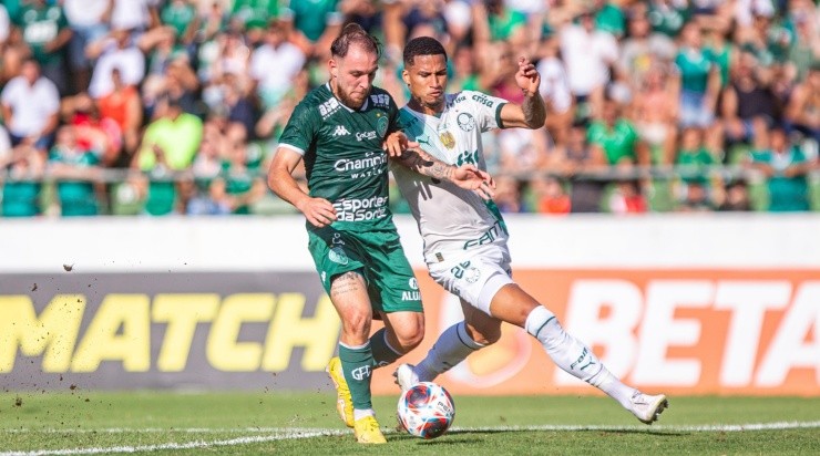 Foto: Thomaz Marostegan/Guarani FC - Bruno José em ação contra o Palmeiras. 