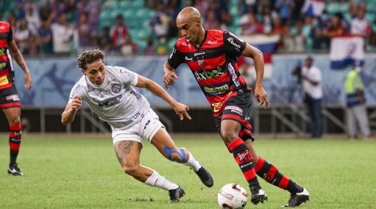 Foto: Renan Oliveira/AGIF - Carlão em ação na última edição da Série B.