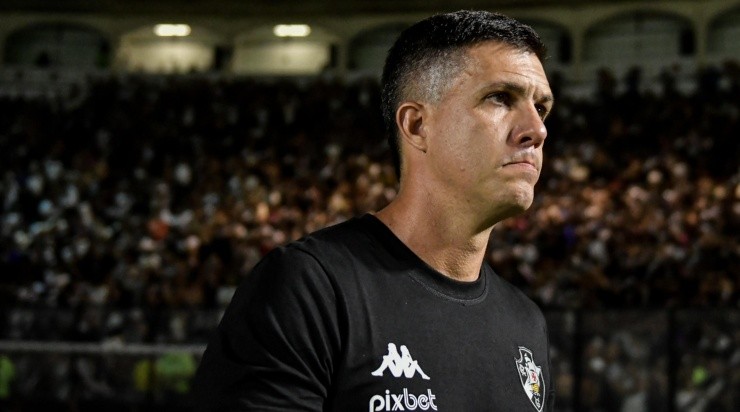 Foto: Thiago Ribeiro/AGIF - Barbieri continua sem poder contar com Orellano