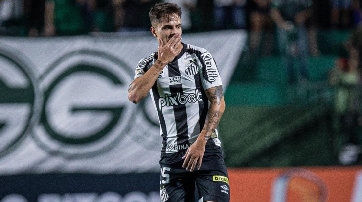 Foto: Isabela Azine/AGIF - O dirigente vascaíno destacou a contratação do meia