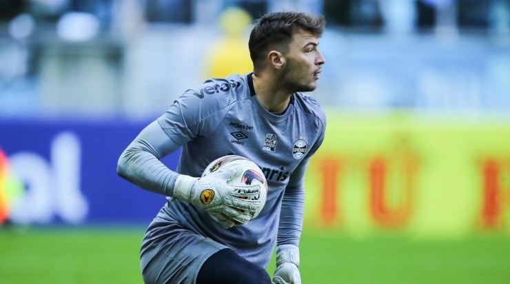 Foto: Pedro H. Tesch/AGIF - Gabriel Grando pode deixar o Grêmio