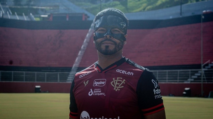Foto: EC Vitória / Divulgação - Thiago foi fundamental no jogo do acesso do Vasco em 2022.