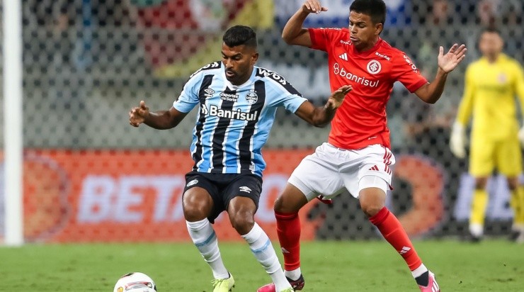 Foto: Pedro H. Tesch/AGIF - Torcedores se dividiram sobre Thiago Santos