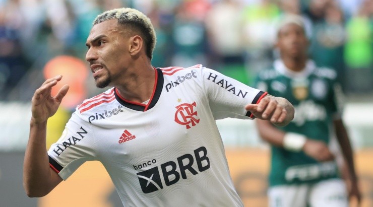 Foto: Marcello Zambrana/AGIF - Matheuzinho provocou o Vasco