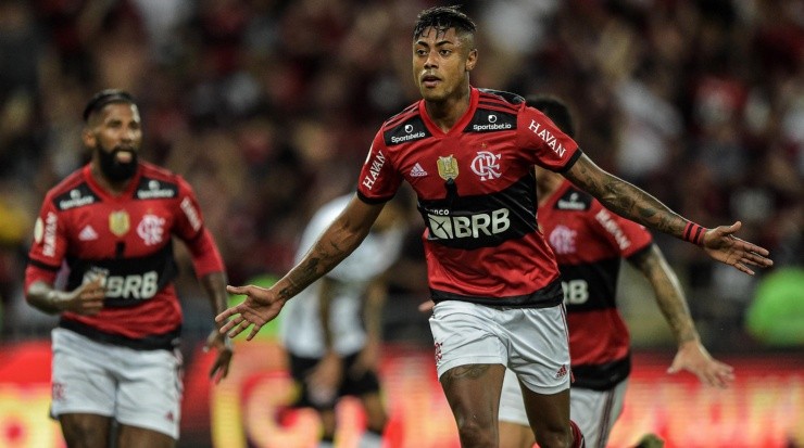 Foto: Thiago Ribeiro/AGIF - A evolução do atacante tem animado o Flamengo nos bastidores