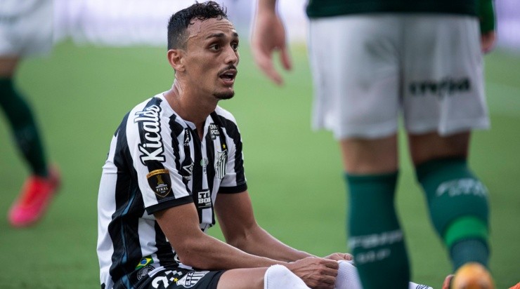 Foto: Jorge Rodrigues/AGIF - Diego Pituca: volante foi alvo de proposta do Inter