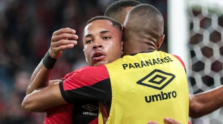  Foto: Robson Mafra/AGIF - Vitor Roque é a grande joia do elenco do CAP.