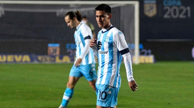 Torcida do Santos quer a contratação de Matías Rojas, do Racing. Foto:ndres Larrovere-Pool/Getty Images