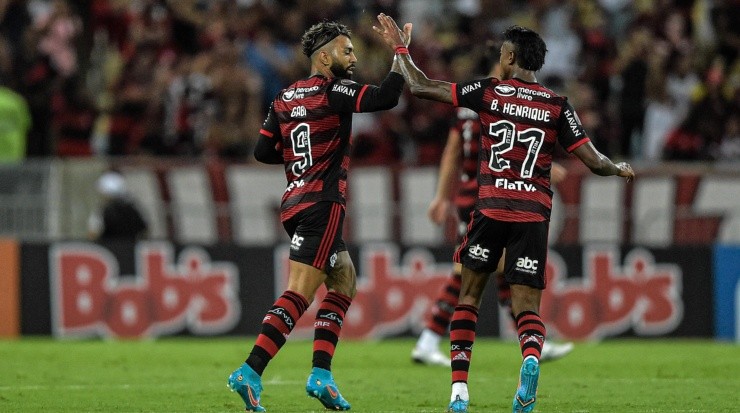 Foto: Thiago Ribeiro/AGIF - Torcida quer voltar a ver a dupla Gabigol e Bruno Henrique em ação