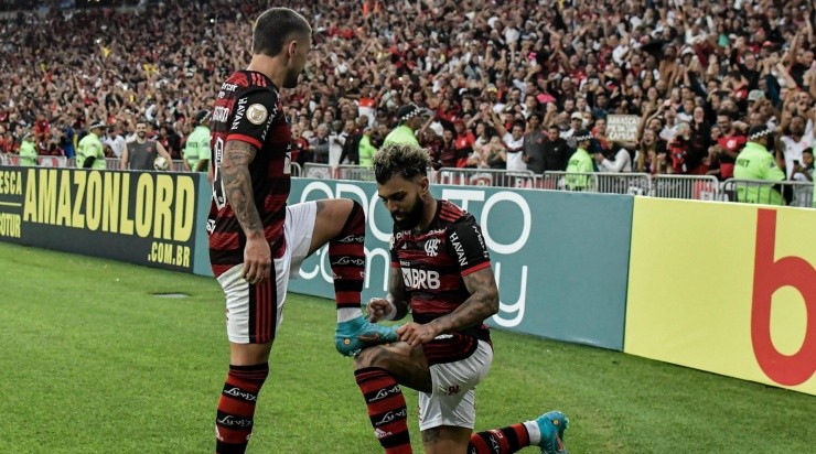 Foto: Thiago Ribeiro/AGIF - Gabi e Arrasca formam uma das duplas mais letais da história do Flamengo.