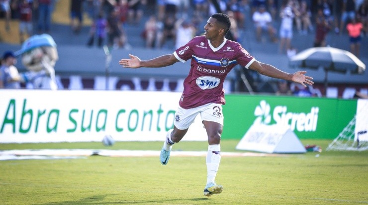 Foto: Fernando Alves/AGIF - Jean Dias: na mira do Colorado