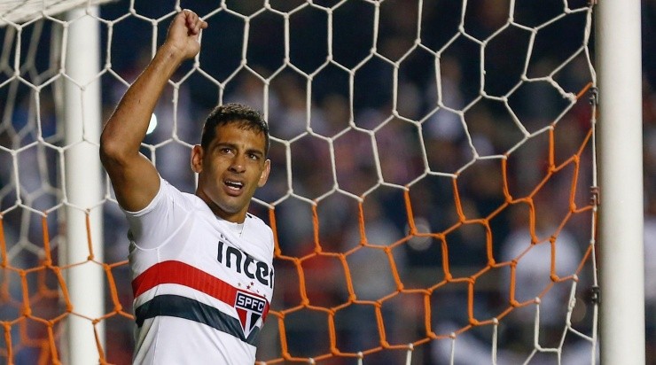 Foto: Marcello Zambrana/AGIF - Diego Souza marcou o único gol dos 180 minutos de confronto.