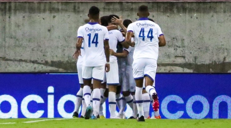 Rafael Vieira/AGIF – Avaí está vivendo um dos piores inícios de campeonato da sua história