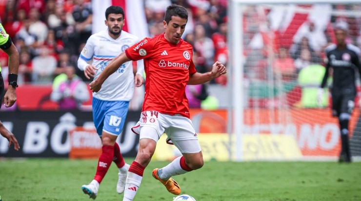 Foto: Maxi Franzoi/AGIF - O uruguaio foi um dos destaques do Inter contra o Bahia