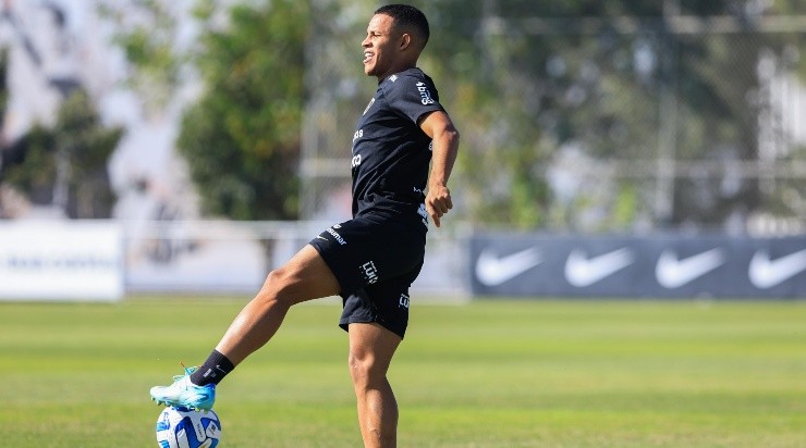Foto: Marcello Zambrana/AGIF - Pedro: jovem perdeu espaço no Corinthians