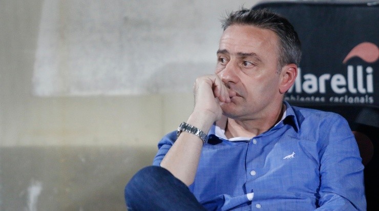 Clelio Tomaz/AGIF – Paulo Bento não ficou muito tempo na raposa, mas conquistou a última vitória do time em clássicos pelo Brasileiro