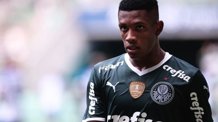 Danilo ficou de fora da primeira final de São Paulo x Palmeiras (Foto: Ettore Chiereguini/AGIF)