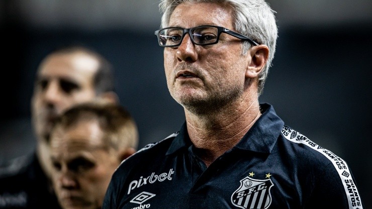 Diretor do PSG vem ao Brasil assistir jogo do Corinthians de olho em  Moscardo; saiba detalhes