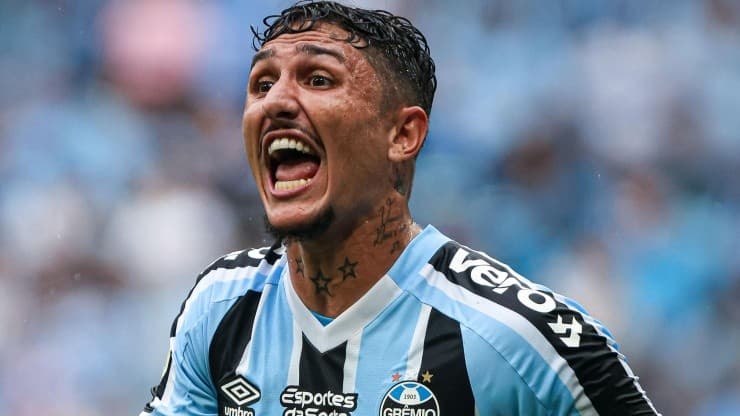 Foto: Maxi Franzoi/AGIF - Viña ha tenido un buen desempeño para Grêmio