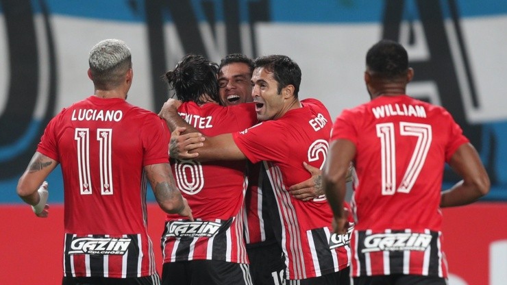 São Paulo vence por 3 x 0 o Sporting Cristal na estreia da Libertadores fora de casa; veja o resumo da partida. (Foto: Getty Images)