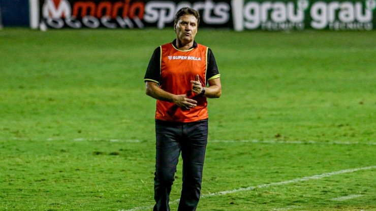 Foto: Rafael Vieira/AGIF - João Brigatti, treinador do Sampaio Corrêa
