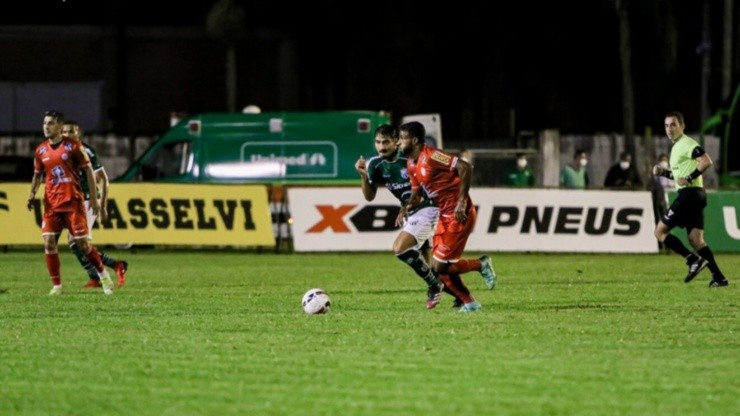 Wagner Sidney Silva / Caldense - Elenco de Caldense durante el Campeonato Mineiro