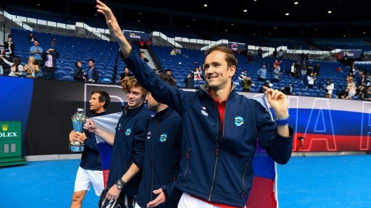 Medvedev, ahora número 1 del mundo, llevó al equipo ruso a la victoria en la Copa ATP 2021