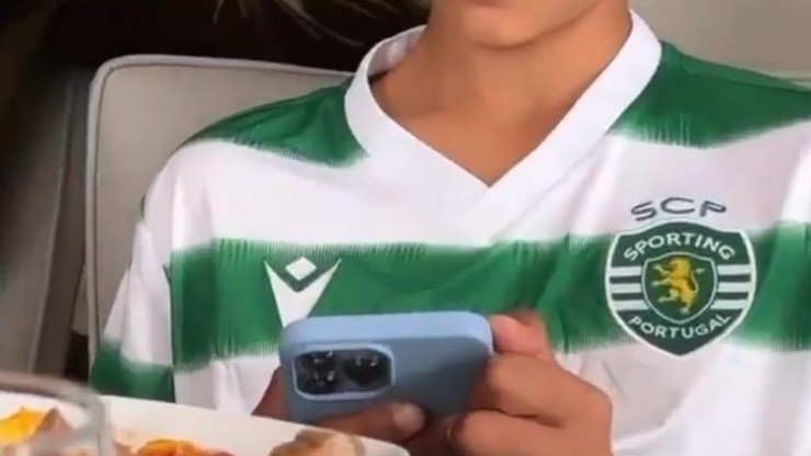 Filho de Cristiano Ronaldo se rende ao 'Luva de Pedreiro'