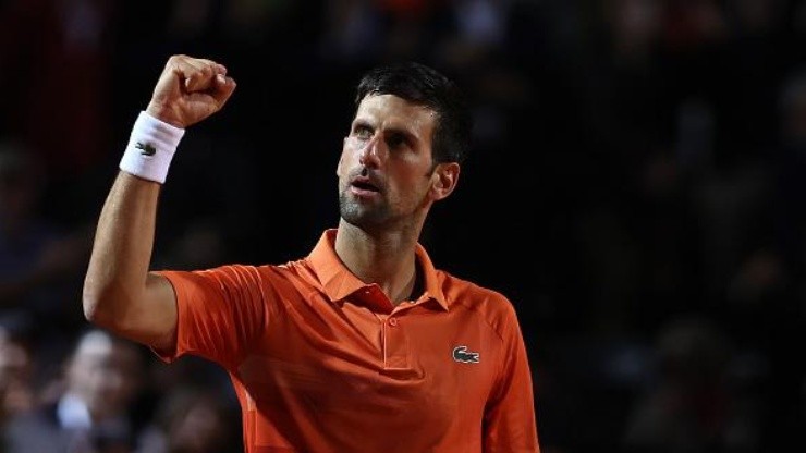 Djokovic luta pela seu primeiro título em 2022