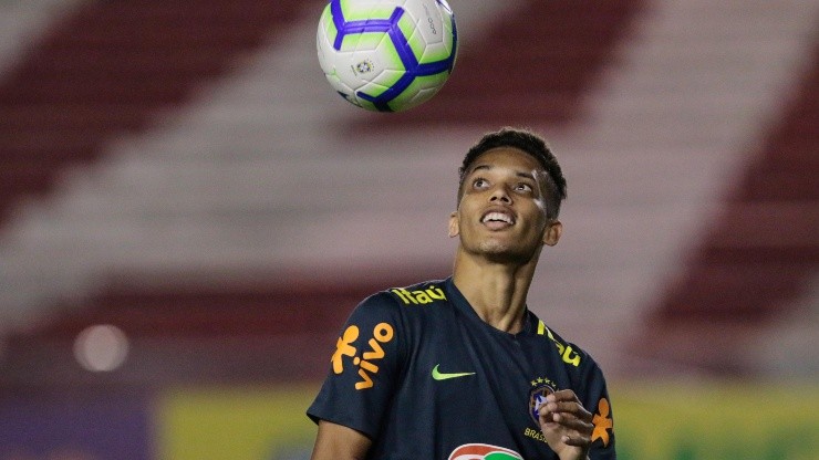 Foto: Caio Falcão/AGIF | Pedrinho deve chegar ao Atlético-MG por uma temporada
