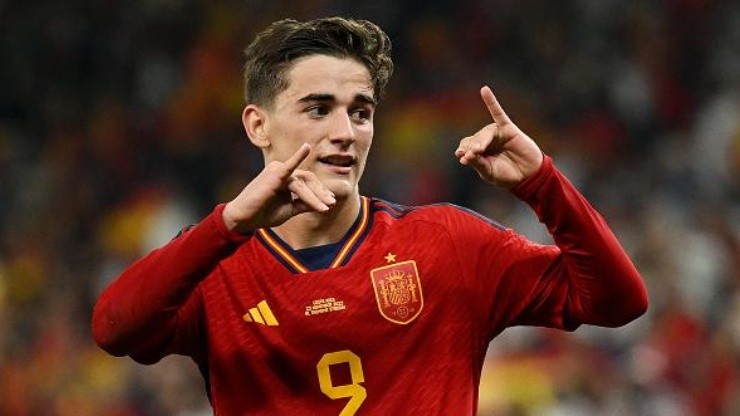 Foto: Clive Mason/Getty Images - Gavi se destacou na goleada da Espanha