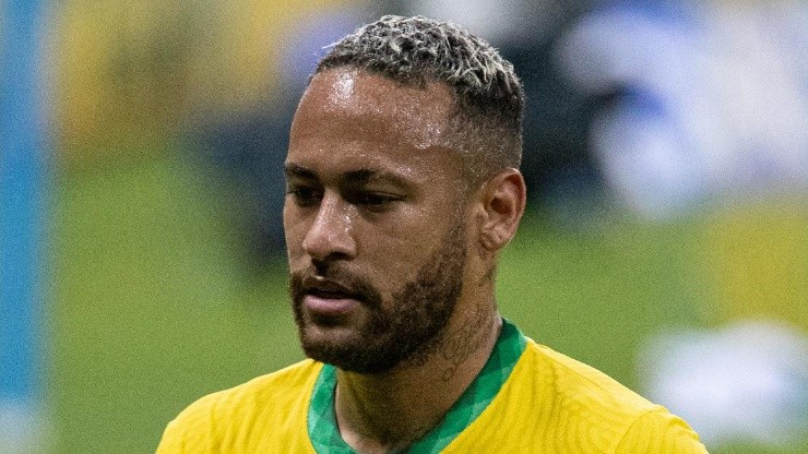 Foto: Celio Junior/AGIF - Neymar tem situação exposta