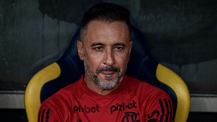 Foto: Thiago Ribeiro/AGIF - Vítor Pereira está em busca de seu primeiro título com o Flamengo