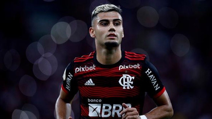 Foto: Buda Mendes/Getty Images - Andreas Pereira atuou no Flamengo entre 2021 e 2022