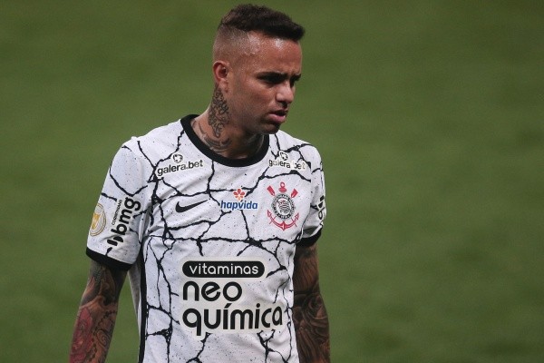 Rival do Corinthians quer a contratação de Luan
