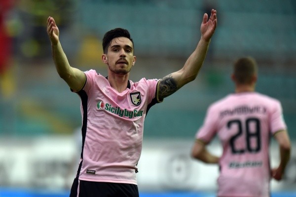 Igor Coronado em partida pelo Palermo 