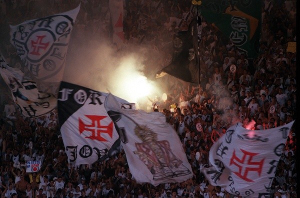 Adesão em massa nos planos de sócios ajudam no alívio de caixa do Vasco