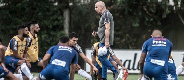 O Santos estreia na temporada contra o RB Bragantino, no dia 23, em casa