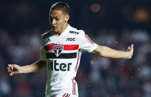 Antony deve ser titular na partida da noite desta terça-feira (28), diante da Bolívia