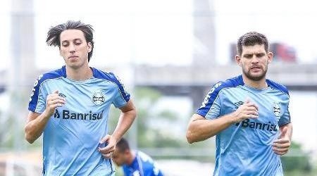 Geromel e Kannemann: Grêmio fica sem dupla de zaga titular (Foto: Lucas Uebel/Grêmio/Divulgação)