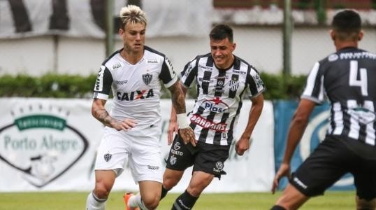 Róger Guedes: chineses não facilitam negócio (Foto: Bruno Cantini/Atlético-MG/Divulgação)