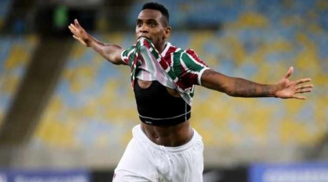 Digãoe é o favorito para ser o titular da zaga do Flu