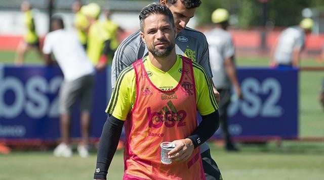 Diego foi revelado pelo Santos e pode voltar a jogar na Vila Belmiro algum dia; jogador deve permanancer no Flamengo. Foto: AlexandreVidal/ Flamengo