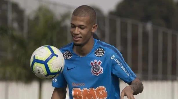Zagueiro é destaque das categorias de base. Foto:Daniel Augusto Jr/Ag.Corinthians