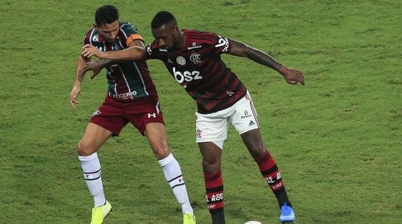 Ganso em ação contra o Flamengo. (Foto: Divulgação)