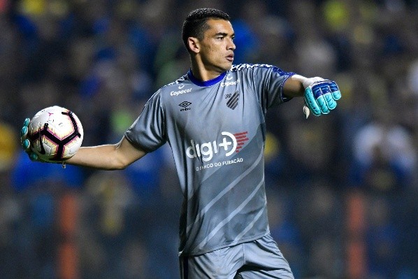 Santos é um dos principais jogadores do Furacão. (Foto: Getty Images)