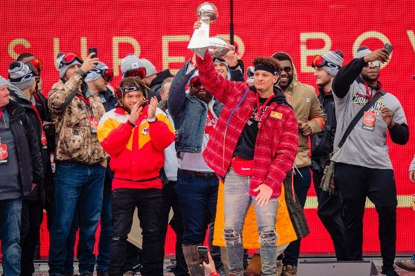 Jogadores do Kansas City festejam título - (Foto: Getty Images)