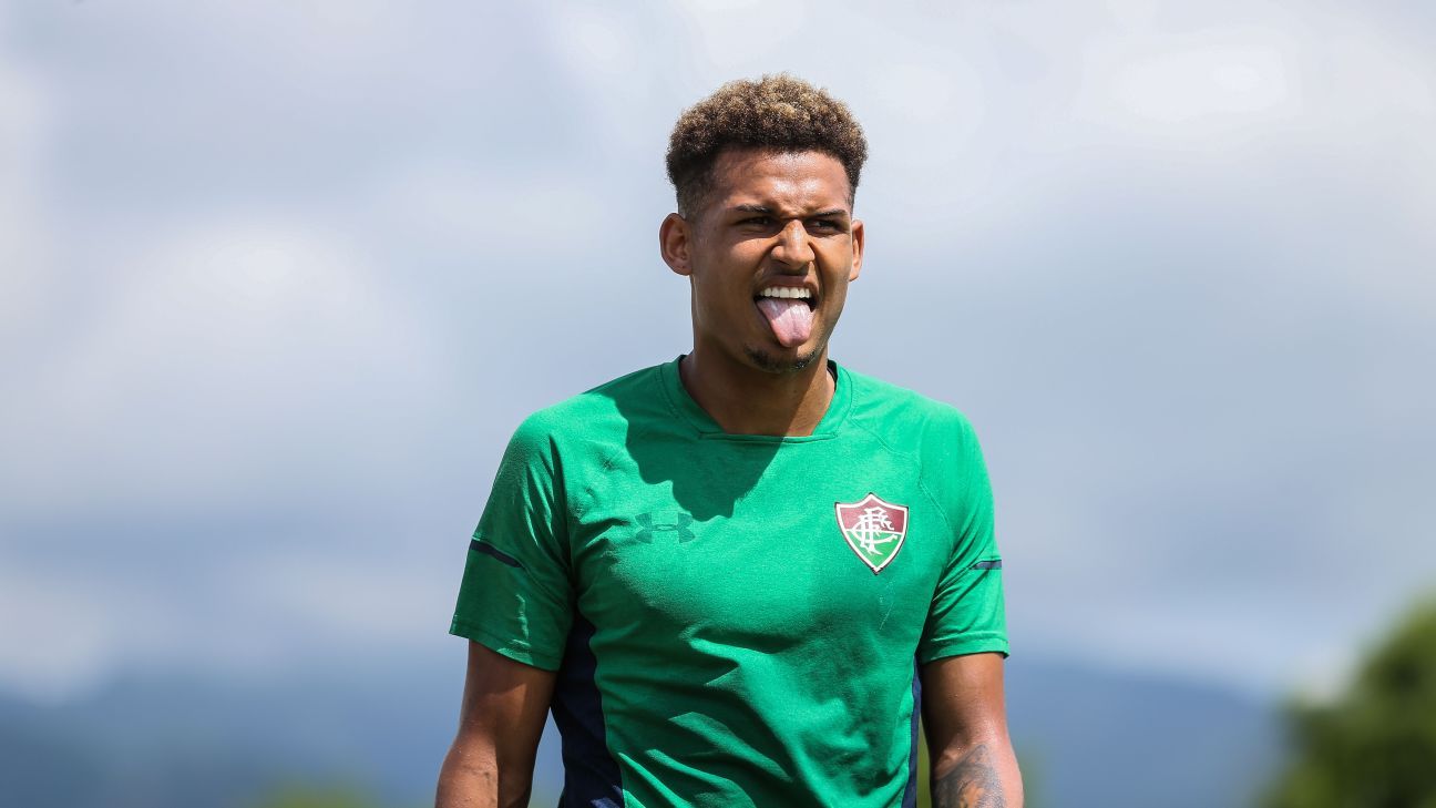 Felippe Cardoso deve ganhar mais oportunidades – Foto: Lucas Merçon/Fluminense.