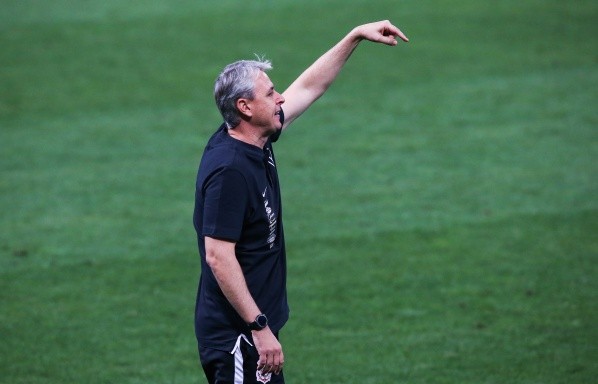 Tiago Nunes deixou o comando do Timão (Foto: Getty Images)